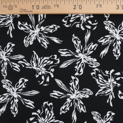 Viscose Noire Grandes Fleurs Blanches - Maison Klem