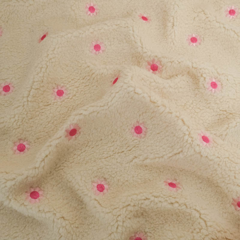 Tissu Sherpa Ecru Fleur Bordée Rose - Maison Klem