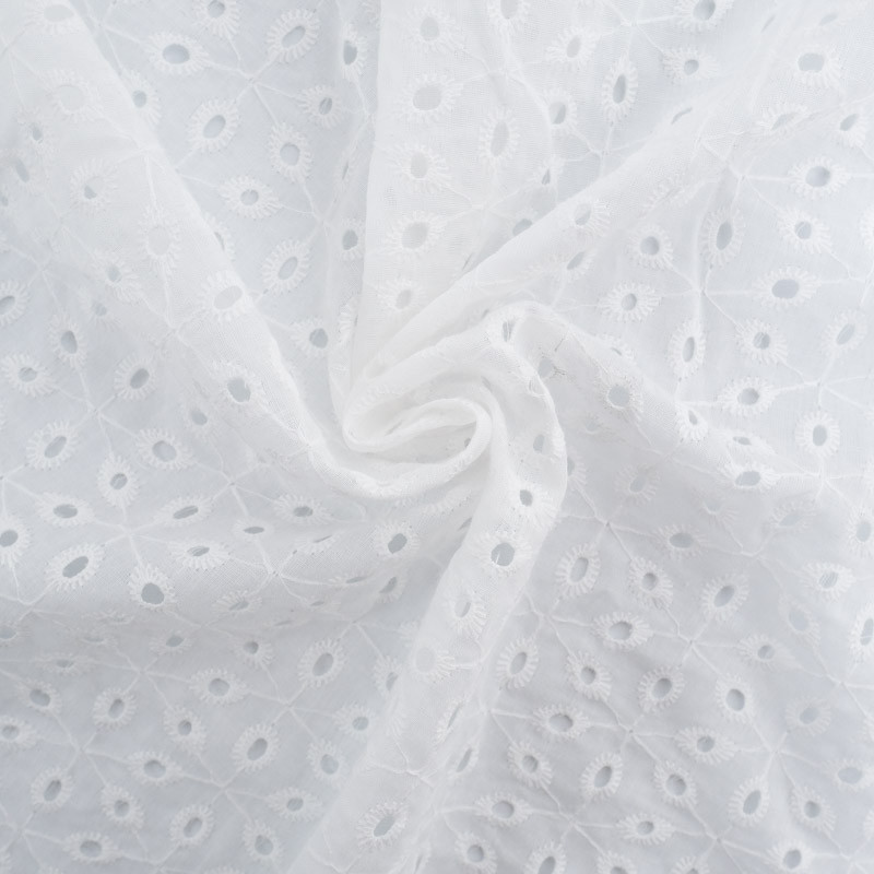 Broderie Anglaise Pétale Etoilé Blanc Crème - Maison Klem