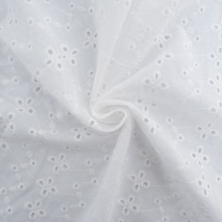 Broderie Anglaise Blanc Crème Fleur Et Montagne - Maison Klem