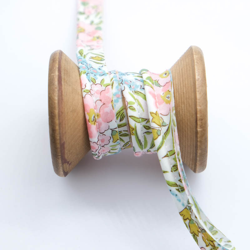 Passepoil Liberty Fabrics Swirling Petals Rose et Beu - Maison Klem