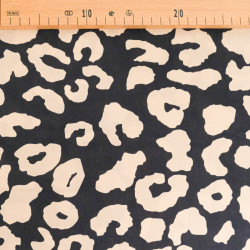 Popeline de Viscose Imprimée Savane Fond Noir - Maison Klem