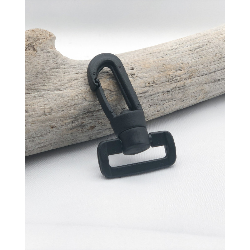 Black Plastic Carabiner 20MM