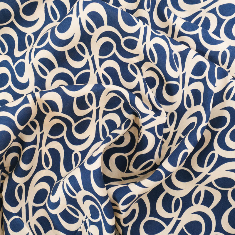 Tissu Viscose Bleu Marine Motif Beige - Maison Klem