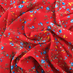 Viscose Rouge Motif Fleuri Bleu - Maison Klem