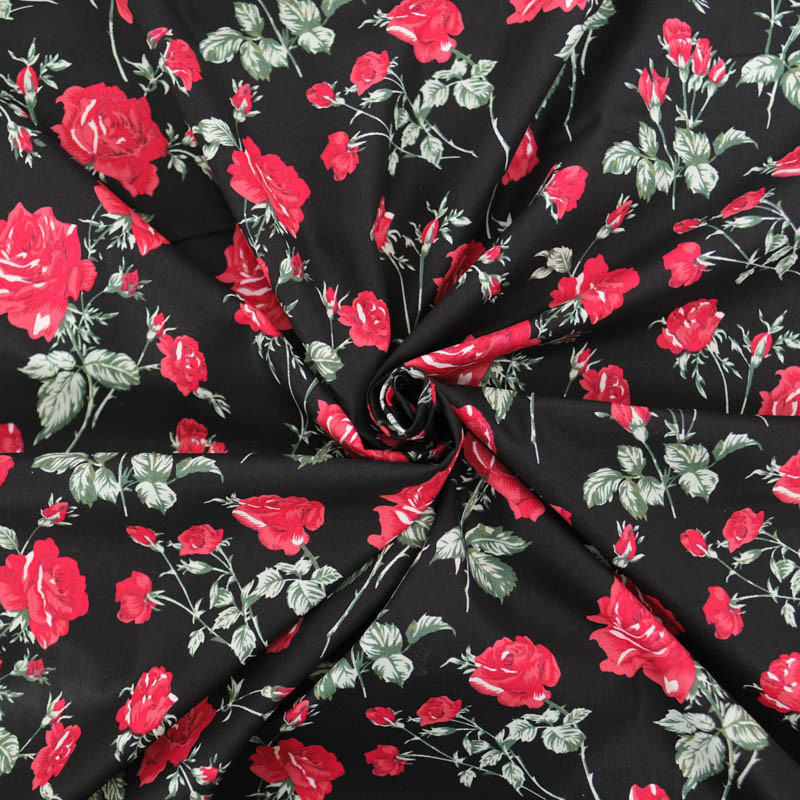 Popeline Motif Rose Fond Noir - Maison Klem