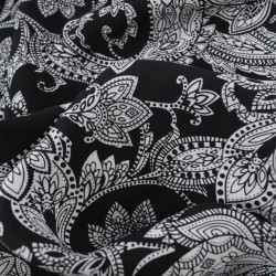 Viscose Impression Digitale Floral Cachemire Noir - Maison Klem